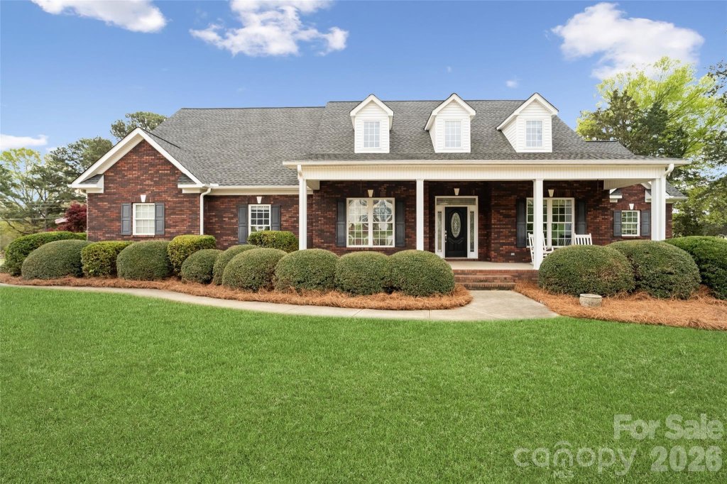 172 Fairway Circle