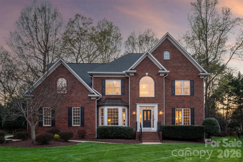 Somerset, Waxhaw community