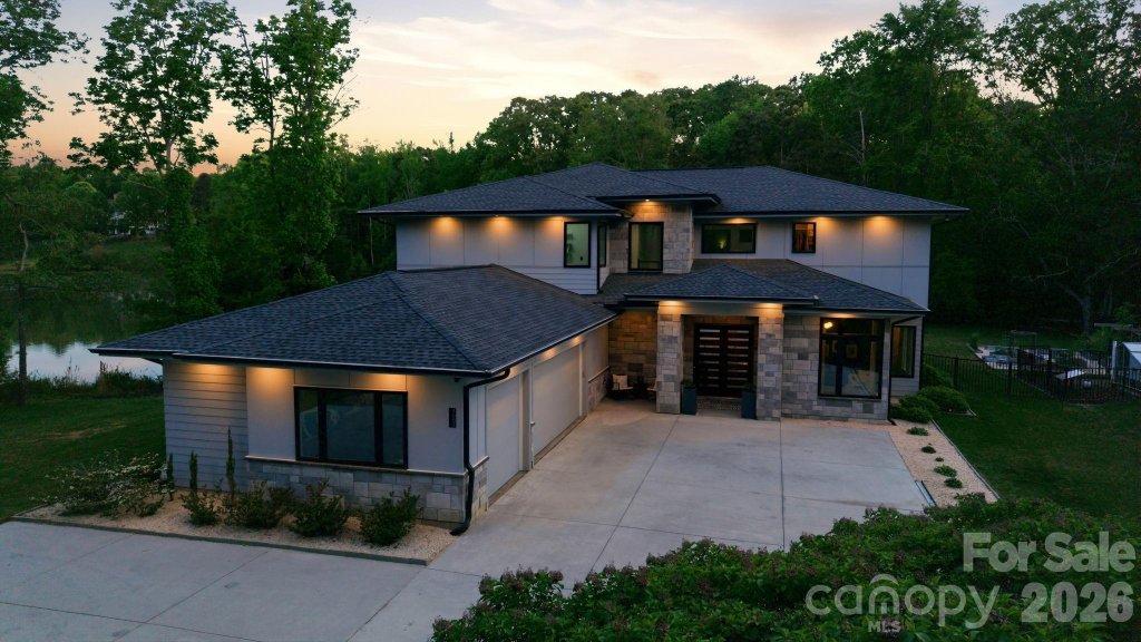 Oldstone Forest, Waxhaw community