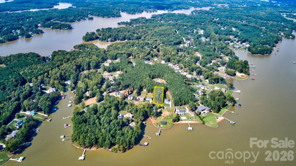 Fernleaf, Mooresville community