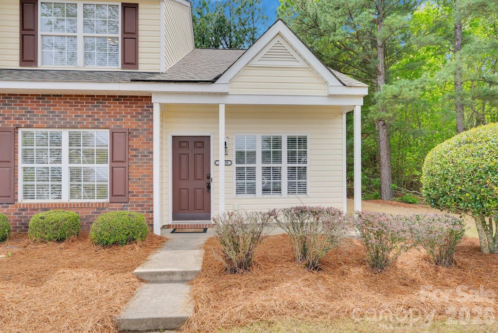 17039 Greenlawn Hills Court