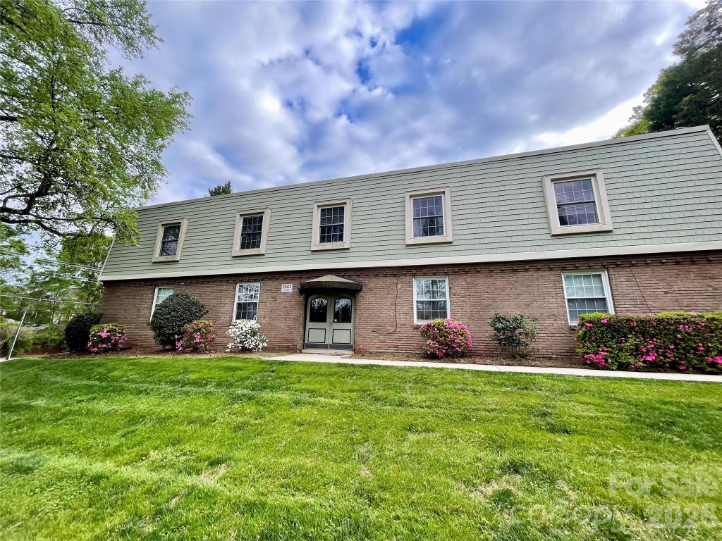 Dilworth Edge, Charlotte community