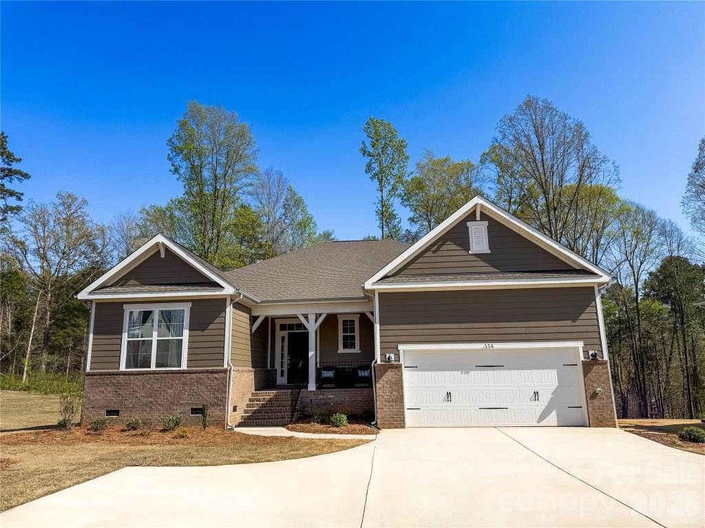 Brownstone Ridge, Mooresville community