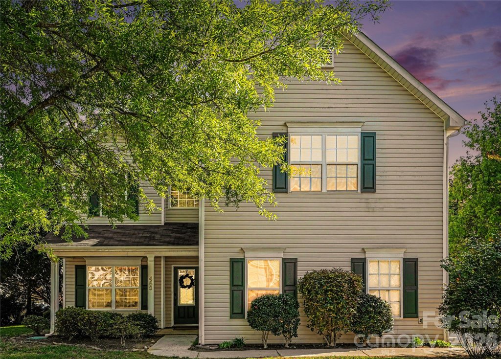 453 Pebble Stone Court