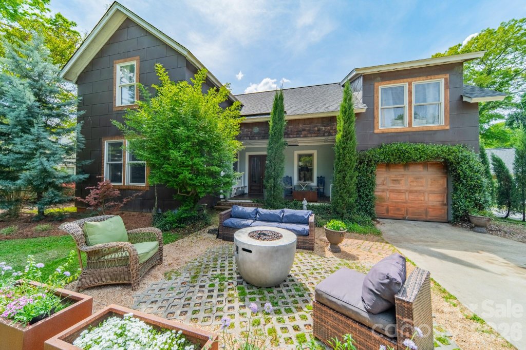 Seventeen Acres, Rock Hill community