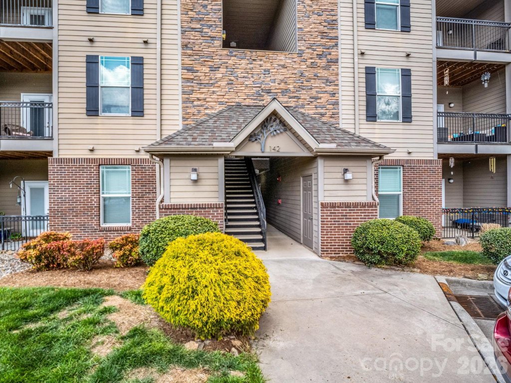 142 Brickton Village Circle