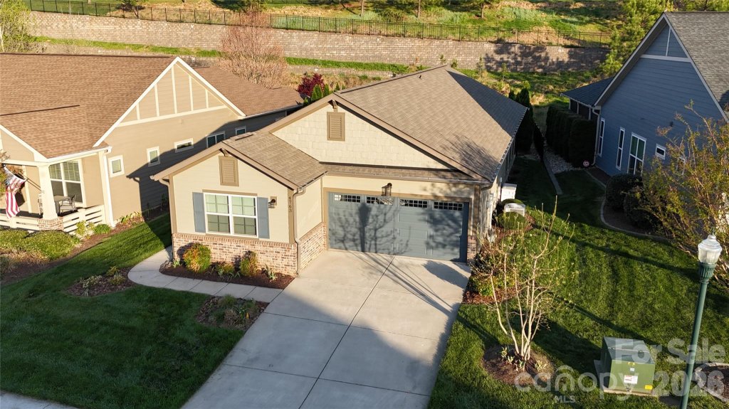 4763 Looking Glass Trail