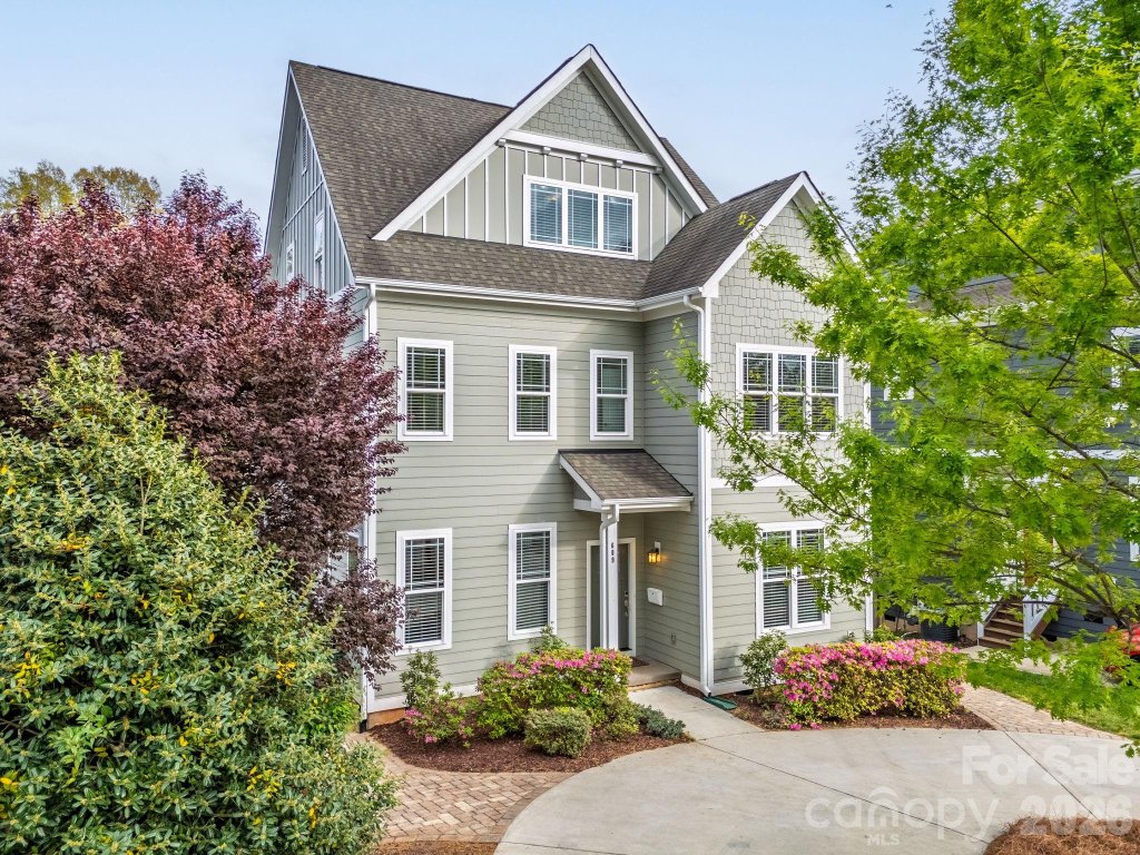 Cherry, Charlotte community