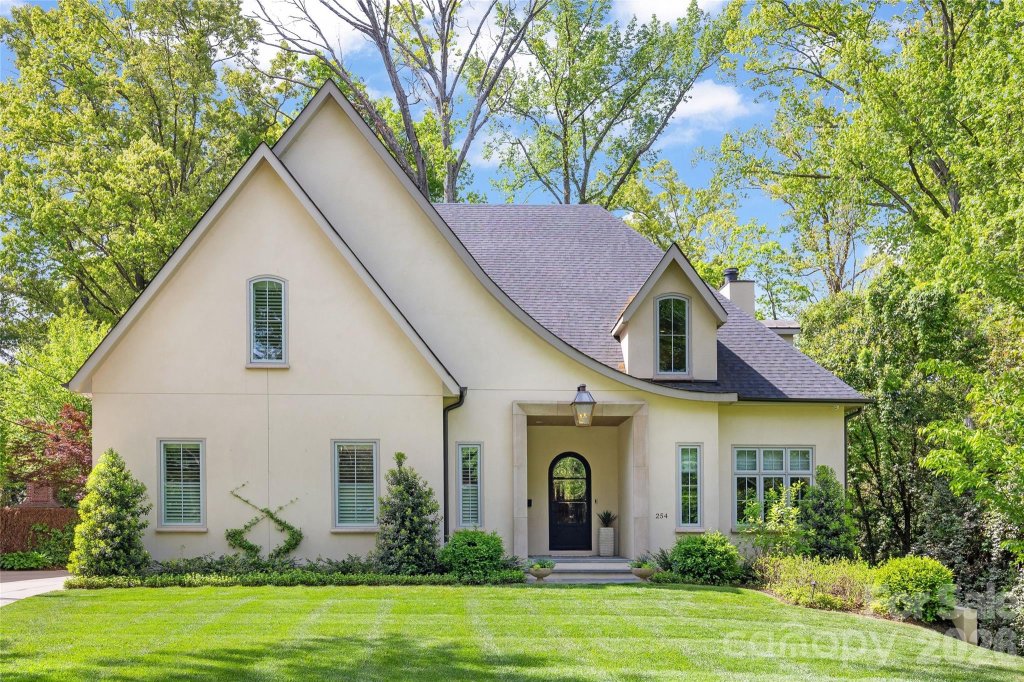 254 Huntley Place