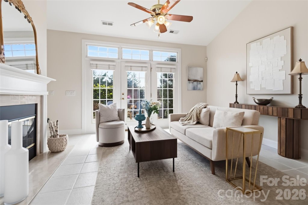 Villas At Ballantyne Trace, Charlotte community