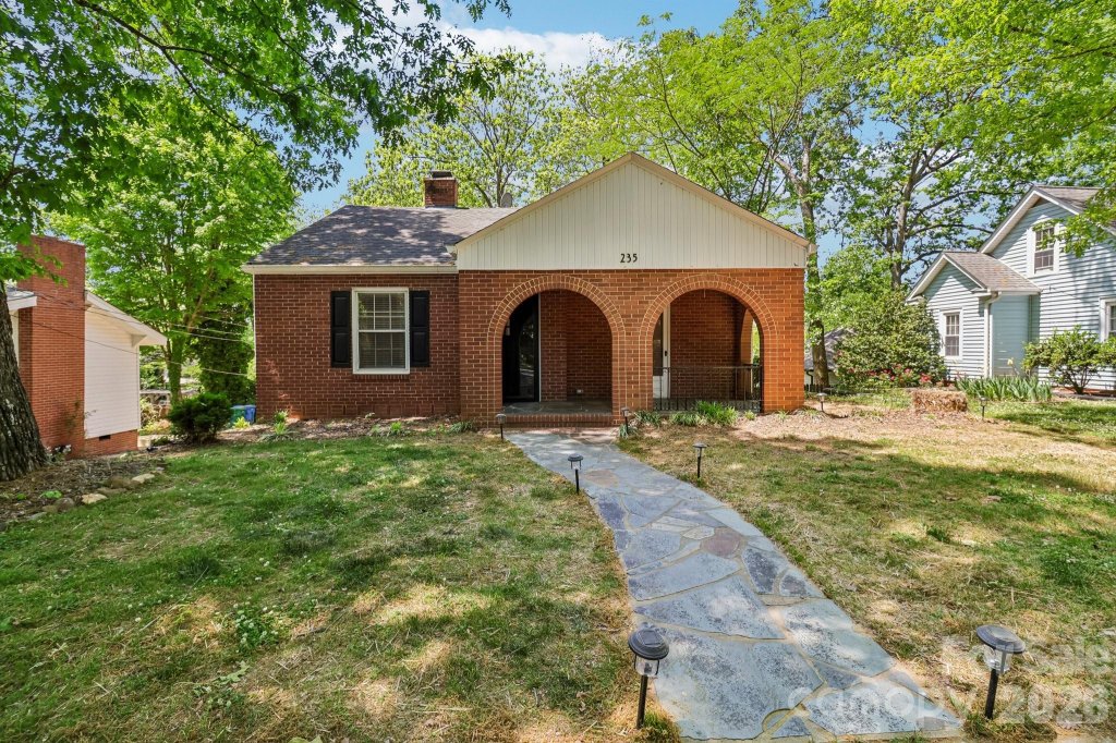 235 N 6th Street