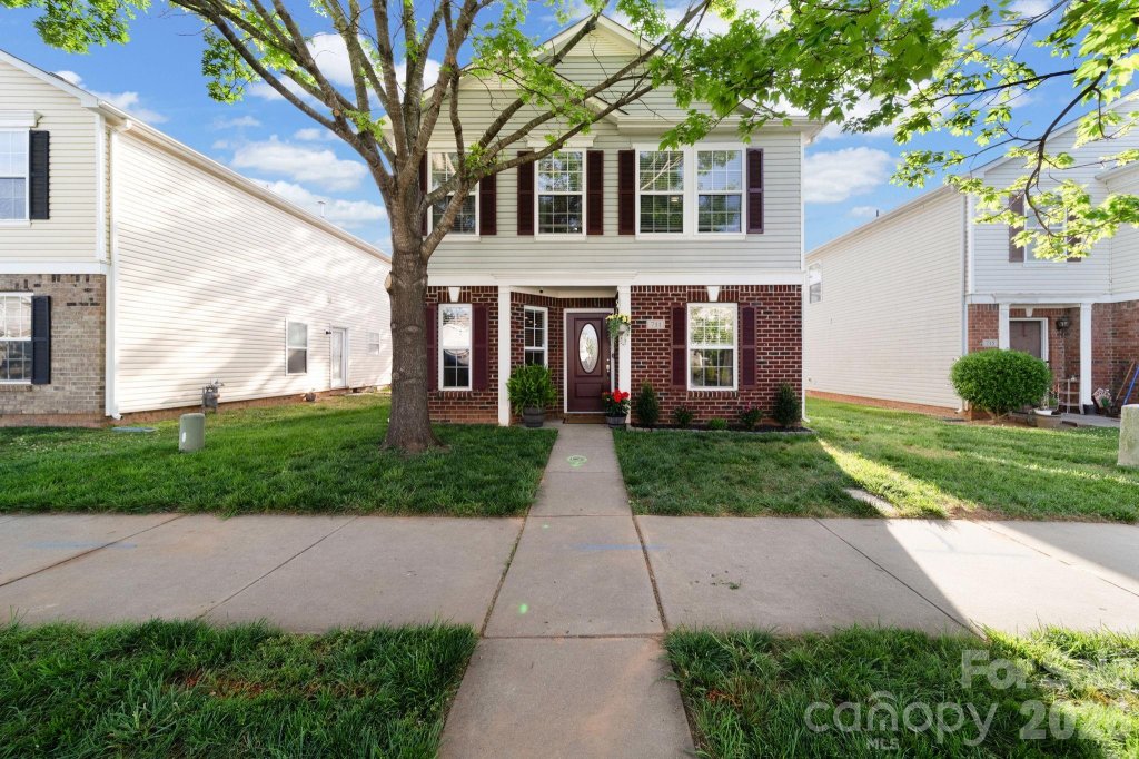 Southwinds, Monroe community