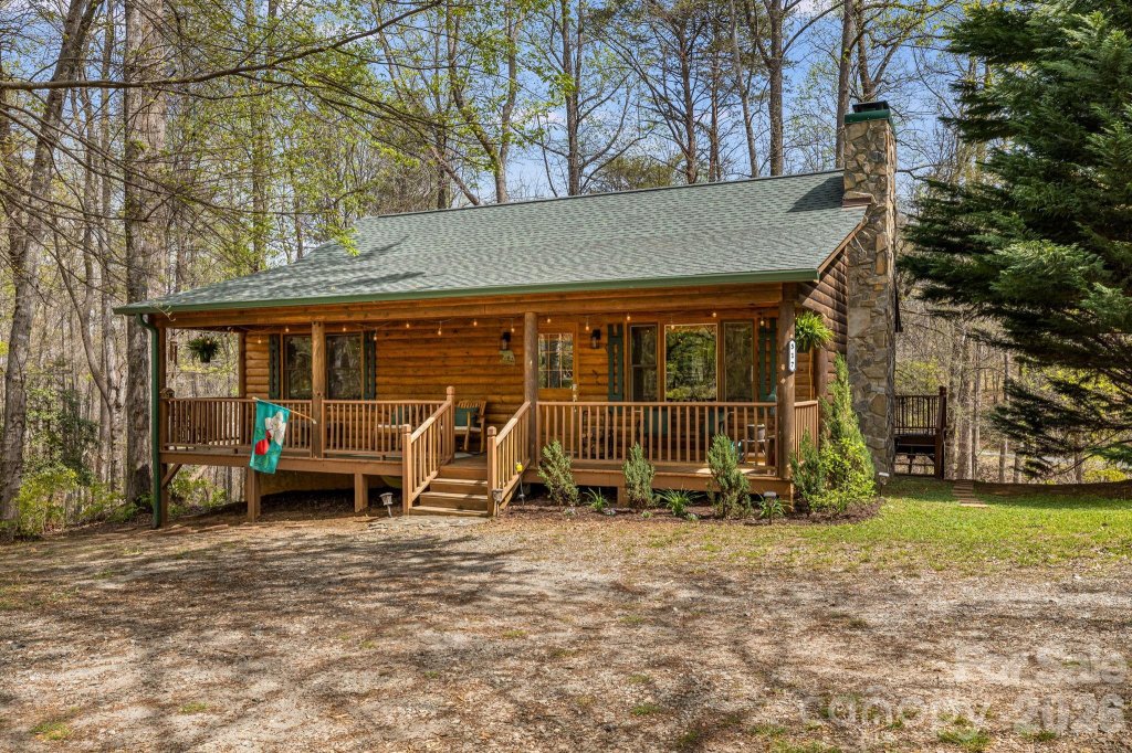 Riverbend, Lake Lure community