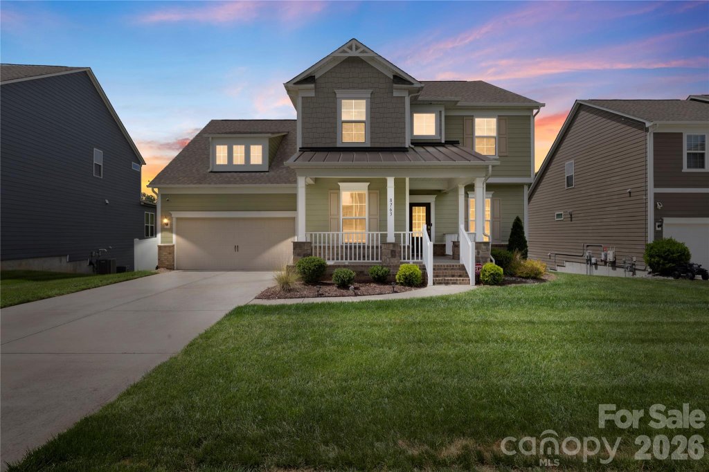 McCullough, Fort Mill community
