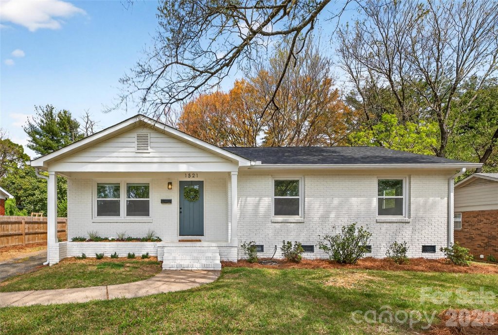 Starmount, Charlotte community
