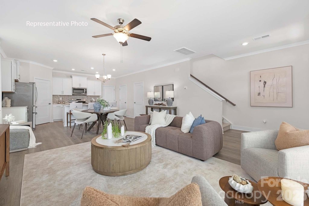 1038 Whistling Place
