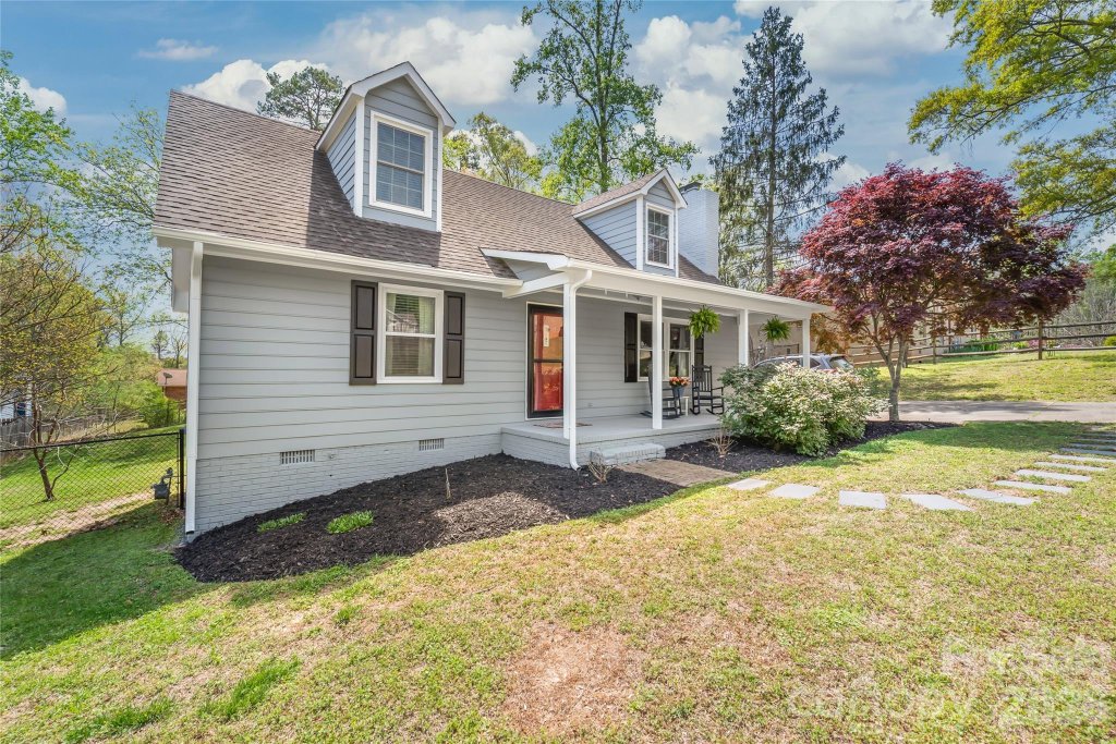 104 Pinetree Drive