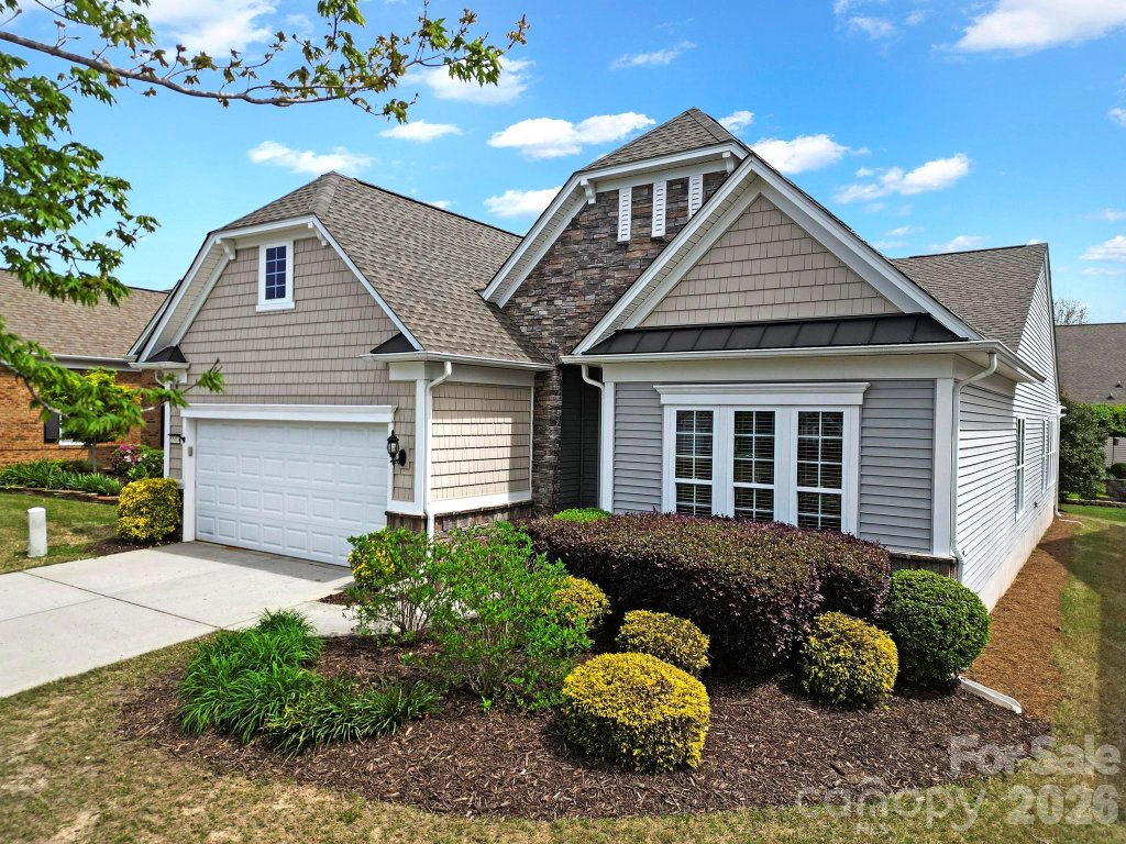 55414 Derringer Avenue