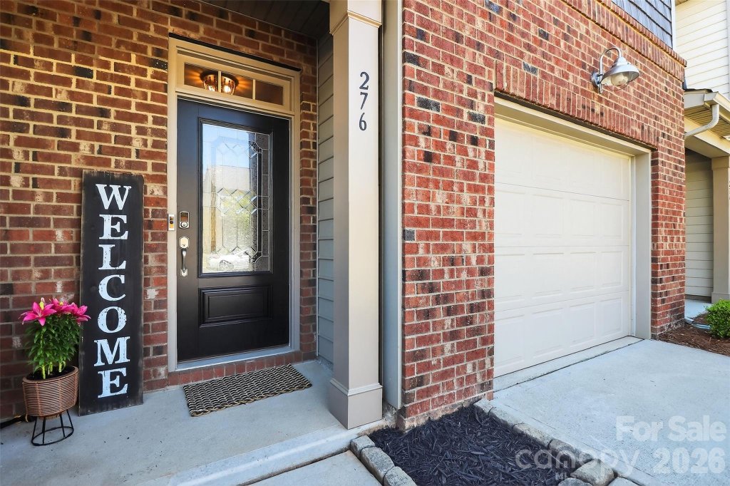 276 Ascot Run Way