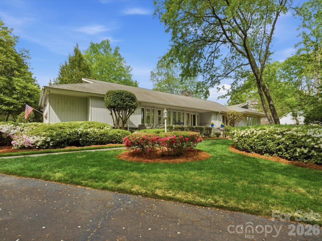 3713 Eaglebrook Drive
