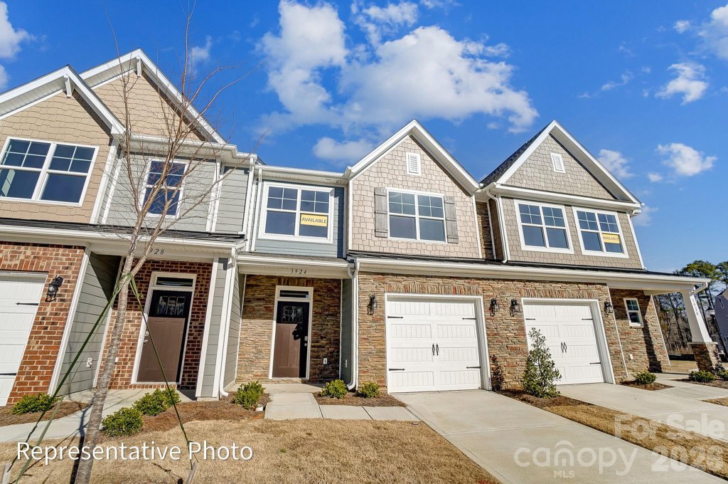 4353 Black Court