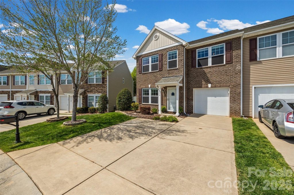 334 Battery Circle