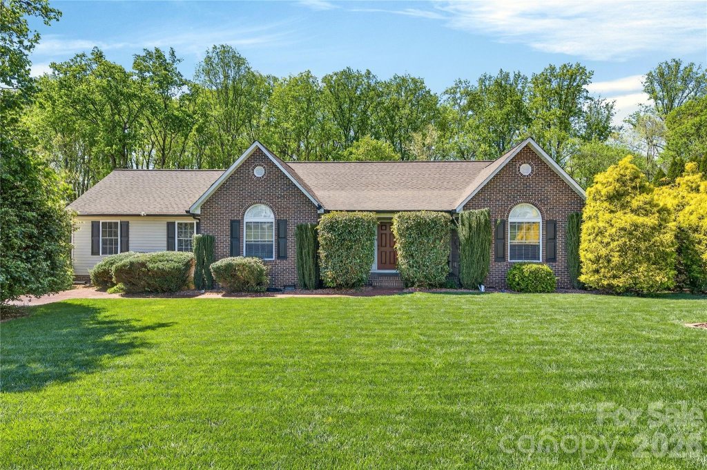 North Crossing, Statesville community