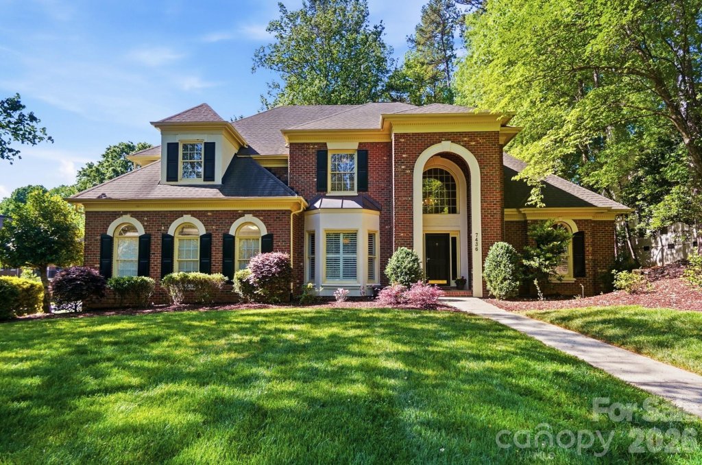 Summerlin, Charlotte community