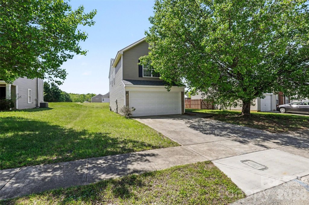 8207 Belmont Stables Drive