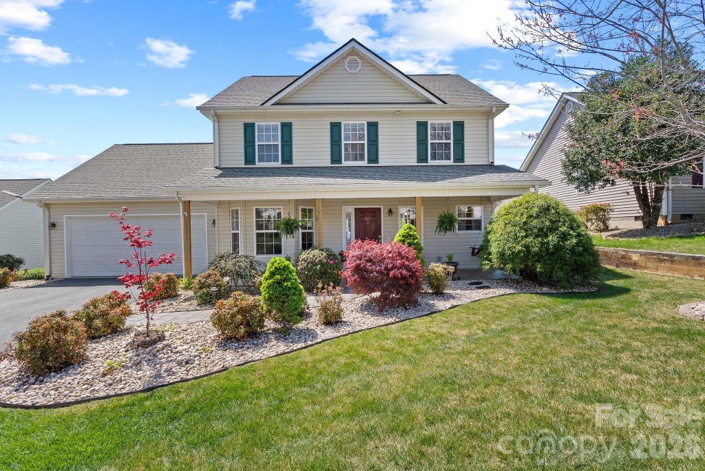307 Roxbury Place