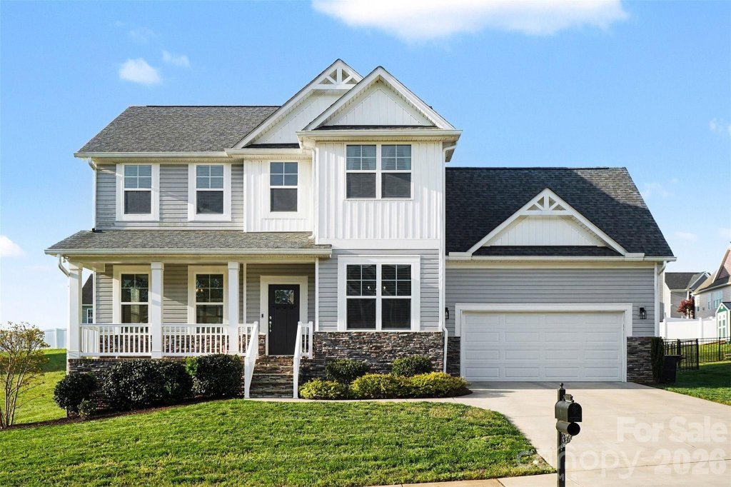 Kings View, Shelby community