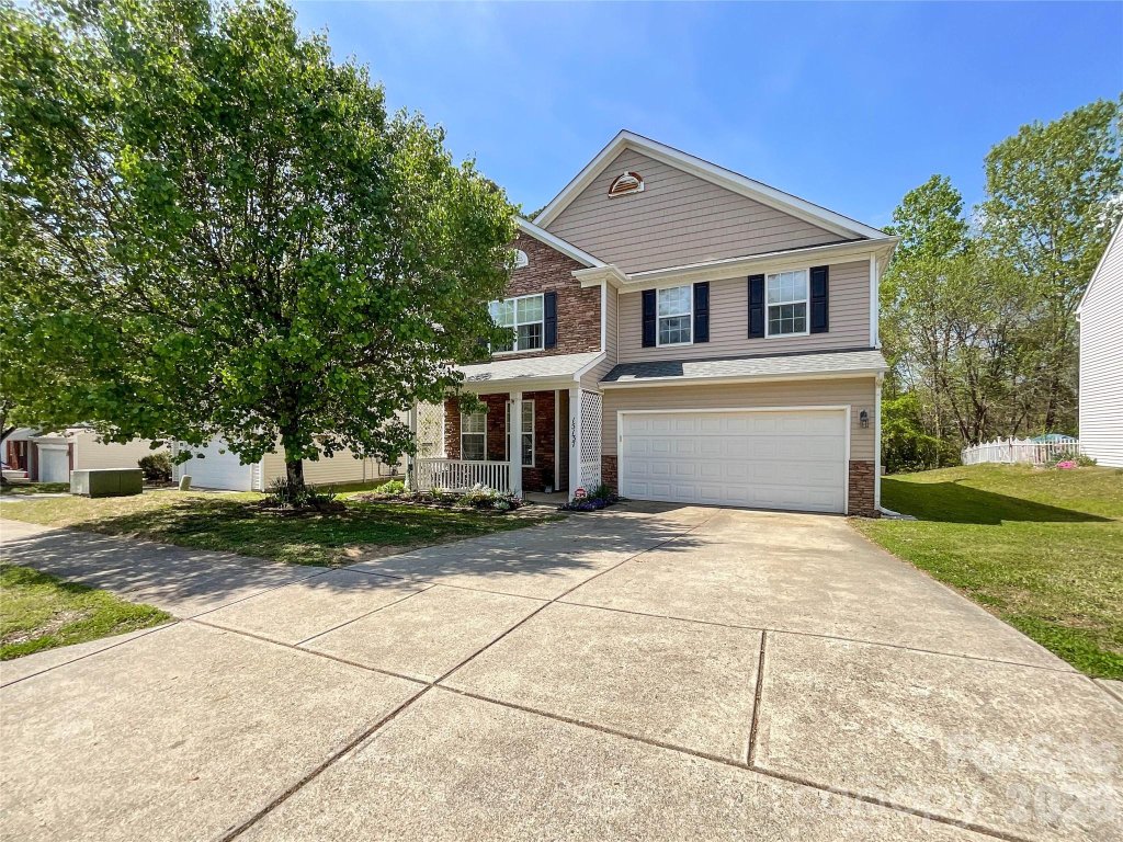 Withrow Downs II, Charlotte community