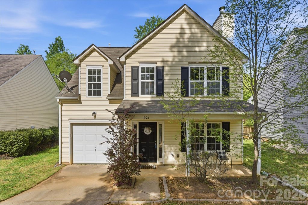 921 Grass Hollow Court