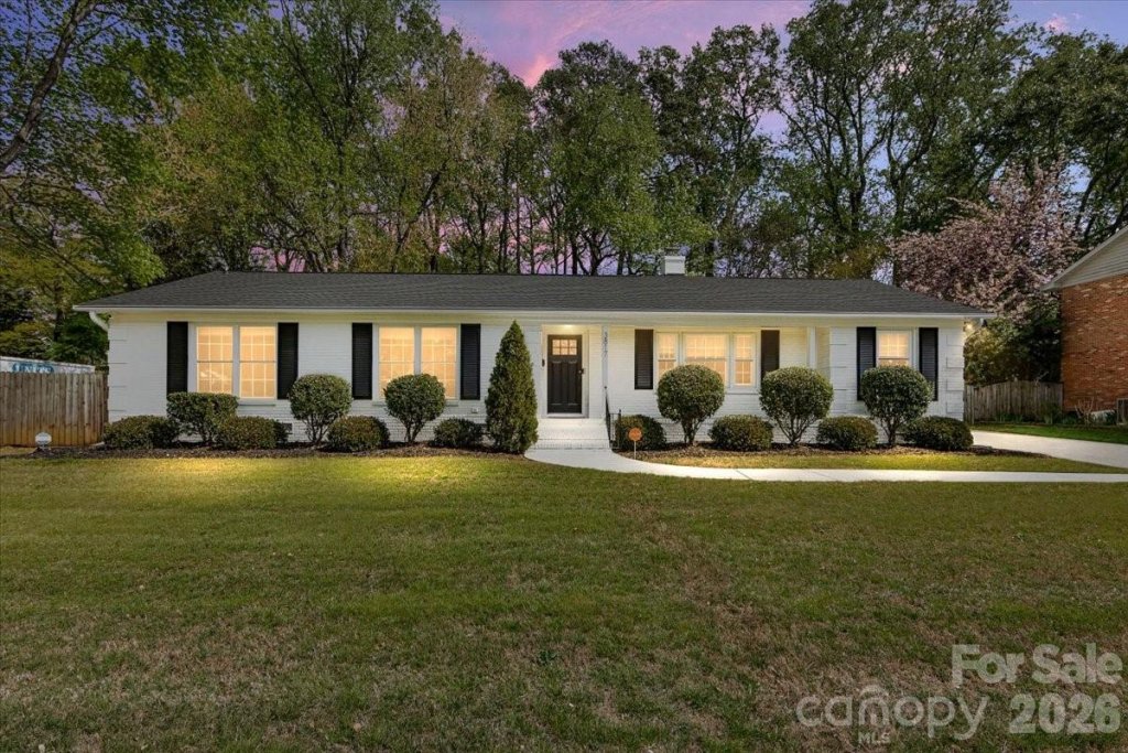 3817 Flowerfield Road
