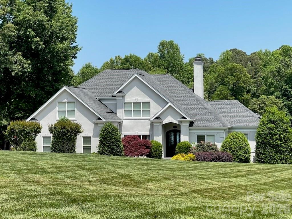Grand Bay, Mooresville community