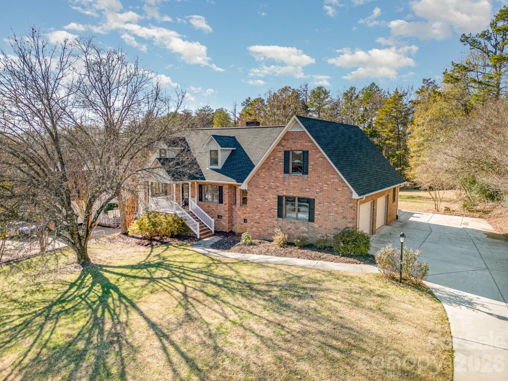 813 Rothmoor Drive