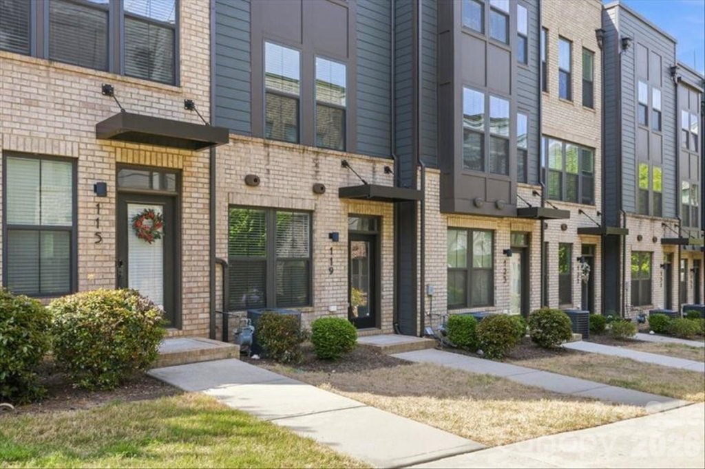 Tremont Square, Charlotte community