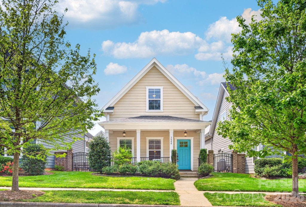 7544 Fairway Villa Circle