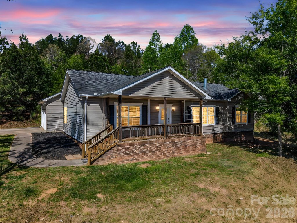 River Road Farms, Rutherfordton community