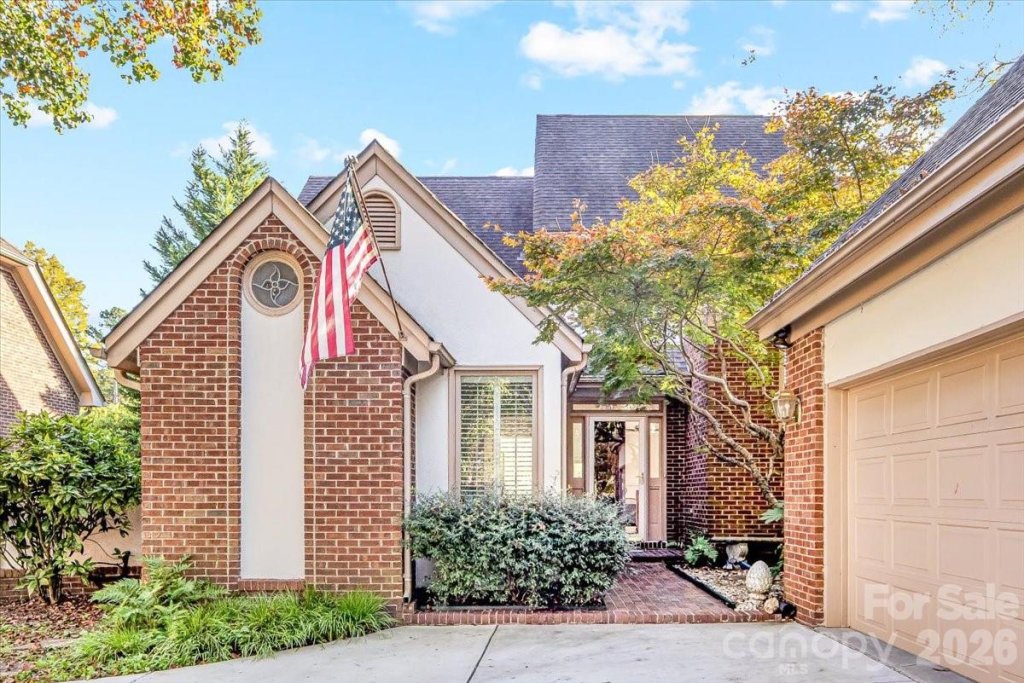 Carsons Pond, Charlotte community