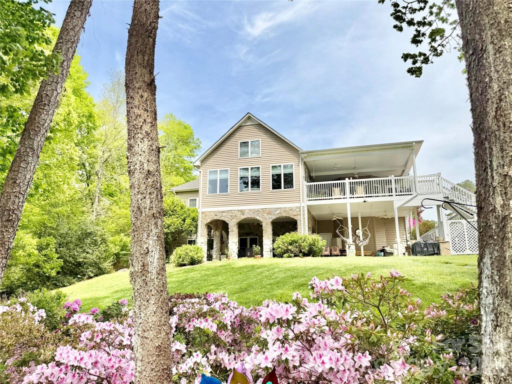 Riverwalk, Stony Point community