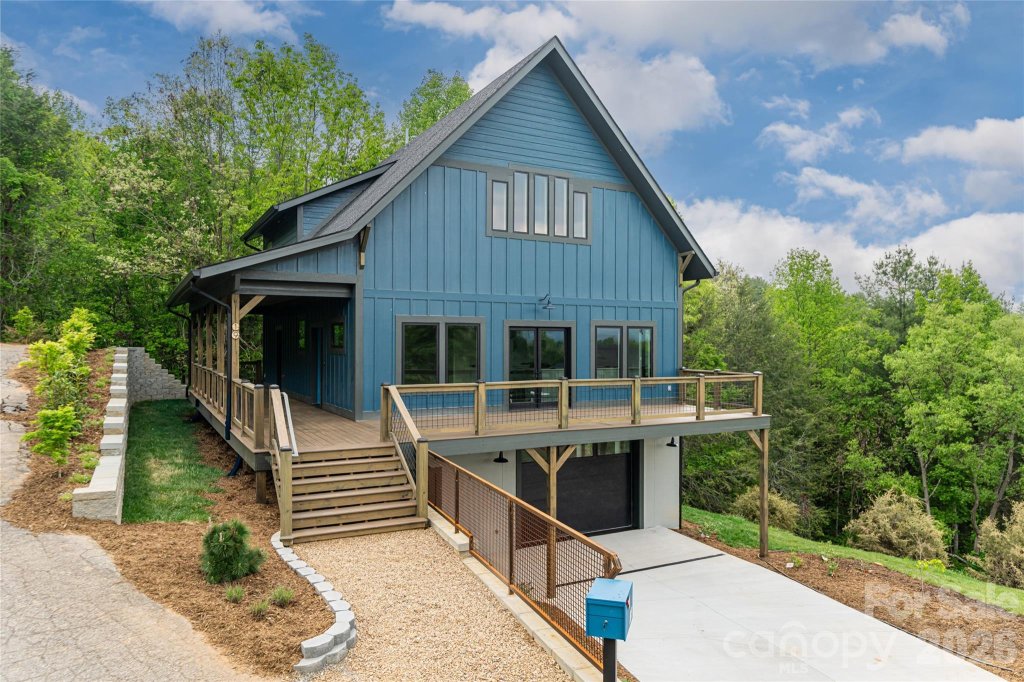Spicewood Hills, Weaverville community