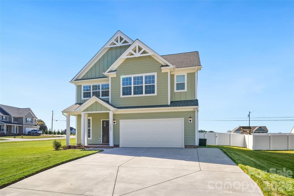 11507 Valley Oaks Lane