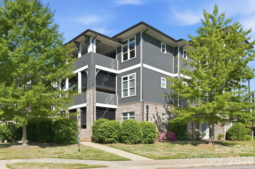 Cotswold Springs, Charlotte community