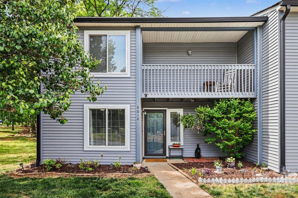 6614 Point Comfort Lane