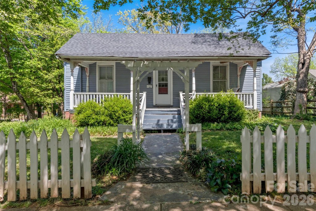 15 W Sprague Street