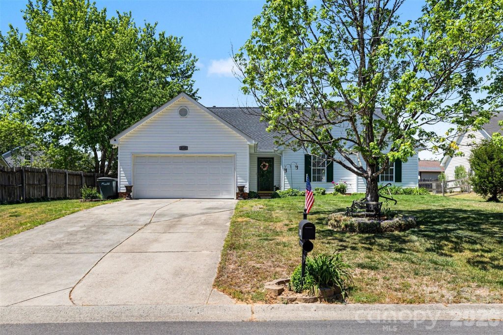 3105 Kelly Grove Lane