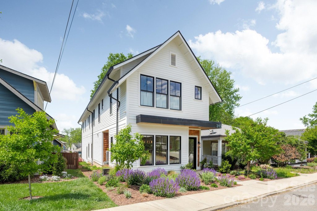 313 Solomon Street