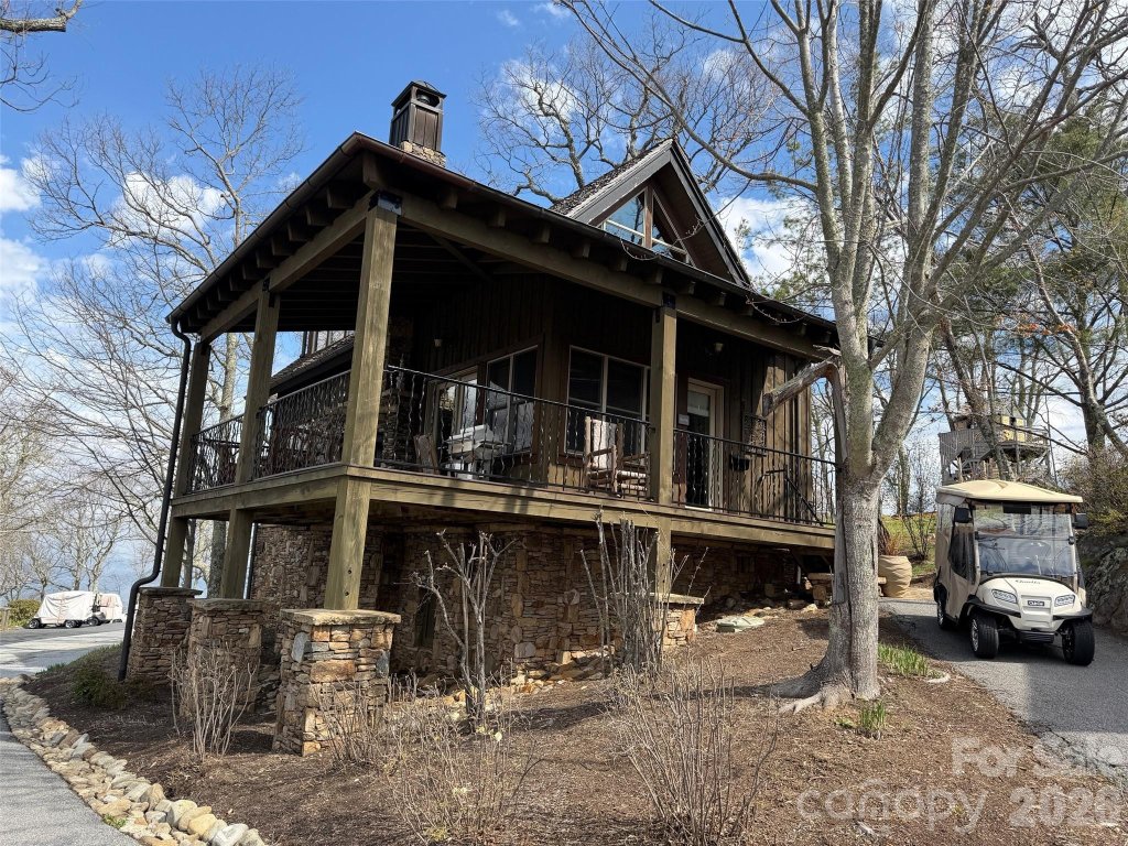 9 Hawks Ledge Trail