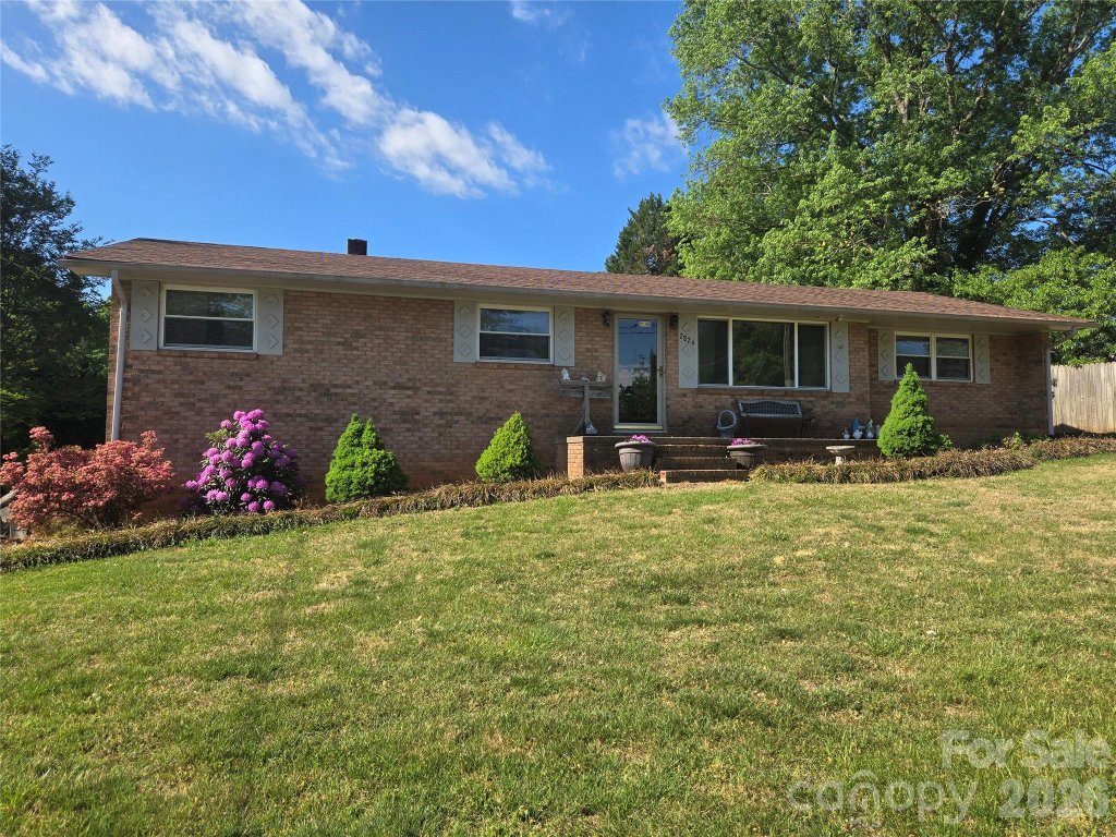2824 25th Avenue